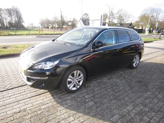 Peugeot 308 SW 1.2 130pk Blue Lease Executive Navi camera pano