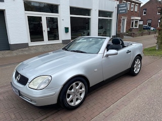 Mercedes-Benz SLK 200, airco, stoelverwarming. Mooi.