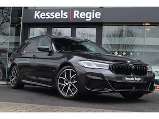 BMW 5-serie Touring 520i M-Sport Pano Memory ACC Keyless Camera HiFi Comfortstoelen 19” Stuurverwarming
