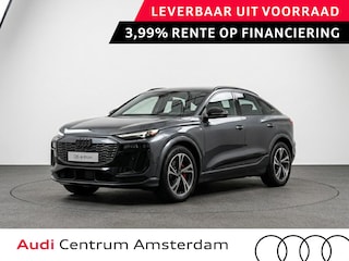 Audi Q6 e-tron S edition 83Kwh 252 pk | Adaptive air suspension | Glazen panoramadak | Stoelverwarming voorin en achterin | Stuurverwarming |