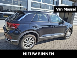 Volkswagen T-Roc 1.5 TSI Life Business | 150 PK | Automaat | Adaptieve cruise control | Appel Carplay / Android Auto | Climate Control | Achterruitrijcamera | Stoelverwarming | Digital Cockpit Pro |