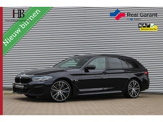 BMW 5-serie Touring 530e xDrive M-Sport/Pano/Trekhaak/Head-up