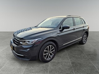 Volkswagen Tiguan 1.4 TSI eHybrid | IQ.Light | Airco | Navi | 360*camera | Stuurve