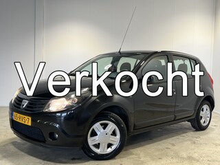 Dacia Sandero 1.2 Blackline | Bluetooth carkit | Airco | Stuur bekrachtiging | Trekhaak