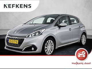 Peugeot 208 Allure 82pk | Navigatie | Climate Control | Cruise Control | Parkeersensoren | Armsteun | Apple Carplay / Android Auto | Bluetooth | Elektrisch inklapbare spiegels | Automatisch dimlicht | Regensensor | All seasonbanden | 16" lichtmetalen velgen |