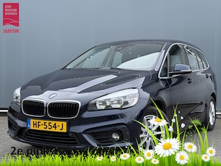 BMW 2-serie Tourer BJR 2015 216d 116 PK Corporate Lease Essential 7p. SCHUIF-KANTELDAK | NAVI | CLIMA | CRUISE | TREKHAAK