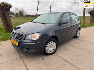 Volkswagen Polo 1.2-12V Optive AIRCO/CV/5D/NWAPK/RIJKLAAR