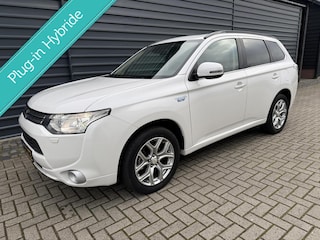Mitsubishi Outlander 2.0 PHEV Instyle+ Leder Dakje Navi