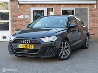 Audi A1 Sportback 25 Epic|Parkeersensor V/A|Carplay|Harman Kardon|Navigatie|17 inch. Audi A1 Sportback 25 Epic|Parkeersensor V/A|Harman Kardon|Carplay|Navigatie|17 inch.
