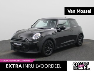 Mini Cooper 1.5 Essential | Navigatie | Black pakket | Parkeer sensoren | Airco | Virtual cockpit | Union Jack achterlichten | Bluetooth