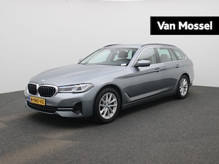 BMW 5-serie Touring 520i Business Edition Plus | Automaat | LMV | Navigatie | Stoel verwarming | Virtual cockpit | Leder |  Parkeer sensoren | Elec. achterklep | Virtual cockpit | Camera | Climate control | Cruise control | DAB |
