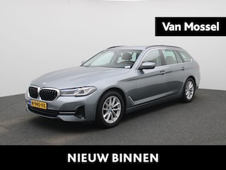 BMW 5-serie Touring 520i Business Edition Plus | Automaat | LMV | Navigatie | Stoel verwarming | Virtual cockpit | Leder |  Parkeer sensoren | Elec. achterklep | Virtual cockpit | Camera | Climate control | Cruise control | DAB |