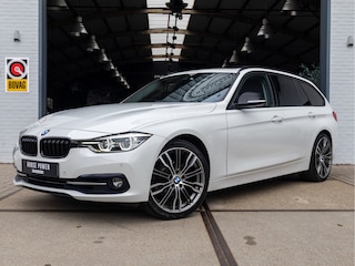 BMW 3-serie Touring 318i High Executive *Schuif/Kantel | Groot scherm | Stoelverwarming | Clima | Navi | Cruise | LED*