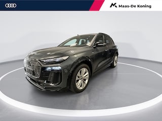 Audi Q6 e-tron 83kWh 252pk S Edition · Panoramadak · 360 Camera · Luchtvering · B&O Sound · Head-Up Display · Inklap. Trekhaak · Stuur- & Stoelverwarming · Garantie t/m 11-06-2030 of 100.000km