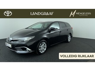 Toyota Auris Touring Sports 1.8 Hybrid Executive