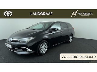 Toyota Auris Touring Sports 1.8 Hybrid Executive