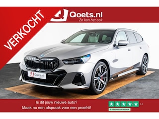 BMW i5 Touring xDrive40 84 kWh M Sport Pro - Trekhaak - Panoramdak - Driving Assistant Professional - Head up - Harman Kardon - stoelventilatie - stoelverwarming voor/achter - Iconic Glow - Comfort Access -