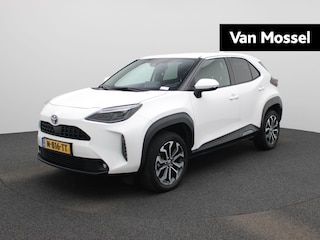 Toyota Yaris Cross 1.5 Hybrid First Edition AUTOMAAT | NAVIGATIE | CAMERA | ADAPTIEVE CRUISE | CLIMA | APPLE CARPLAY | FIRST EDITION | LMV | 12 MAANDEN BOVAG GARANTIE |