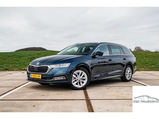 Skoda Octavia Combi 1.0 TSI Ambition | TREKHAAK | CAMERA | APPLE CAR PLAY | LED | CRUISE | DAB