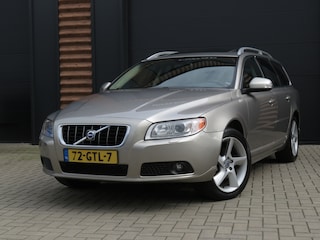 Volvo V70 2.0 Summum Airco Cr-Control Schuifdak Youngtimer