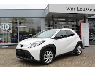 Toyota Aygo 1.0 VVT-I MT FIRST LM-VELGEN STOELVERW. CLIMA CAMERA APPLE/ANDROID AD-CRUISE