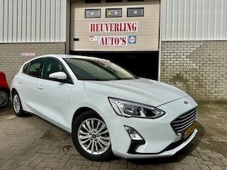 Ford Focus 1.0 EcoBoost ST Line Business | PDC | Camera | Clima