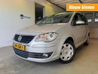Volkswagen Touran 2.0 TDI Highline 5 PERS. CLIMA PDC RIJDT HEEL GOED NAP