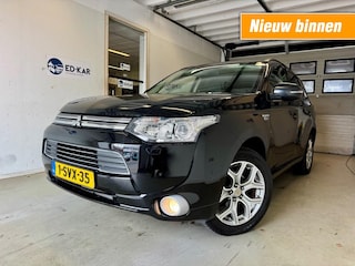 Mitsubishi Outlander 2.0 PHEV instyle 2DE EIG LEER DAK CAMERA NAVI NAP APK
