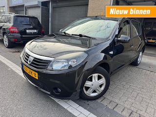 Dacia Sandero 1.2 Blacklineb AIRCO NAVI NAP APK HANDEL PRIJS