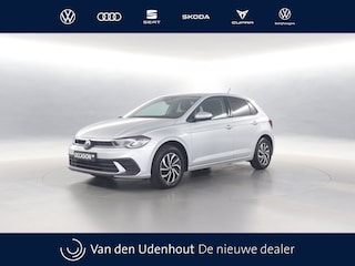Volkswagen Polo 1.0 TSI 95pk Life Edition / Navigatie / Keyless / Stoelverwarming / Camera