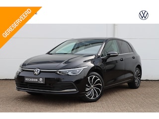 Volkswagen Golf 1.4 eHybrid Style 204pk DSG6 | IQ.Light | Stoel- en Stuurverwarming | Carplay