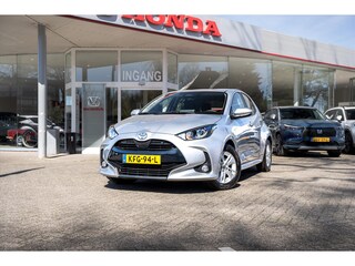 Toyota Yaris 1.5 Hybrid 116pk CVT Activ1.5 Hybrid Business Automaat | Stoel / stuurverwarming | Camera | PDC voor en achter | Carplay / Android auto | Ad.cruise