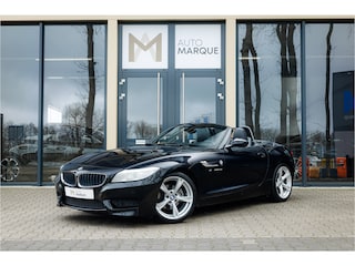 BMW Z4 Roadster sDrive18i Aut. 157PK | M-Sportpakket | 2e Paasdag OPEN OP AFSPRAAK! | | Dealeronderhouden | Origineel NL | 18" LM Velgen | Navi Pro | Stoelverwarming | Parkeersensoren |