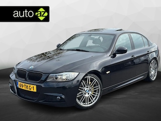 BMW 330i | Individual Edition | M-Sportpakket | Performance remsysteem | Schuifdak | 19" Individual velgen