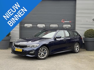 BMW 3-serie Touring 320i High Executive M-Sport | Panoramadak | Camera | Head-Up Display | DAB |