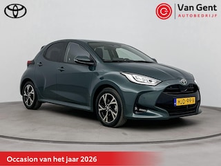 Toyota Yaris 1.5 Hybrid 115 Dynamic | Dodehoek detectie | Parkeersensoren voor/achter | Stoel-/stuurverwarming | Apple Carplay / Android Auto
