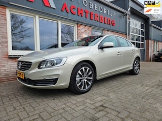 Volvo S60 1.5 T3 Polar+ Dynamic Automaat! Leer! Camera! Dealer Onderhouden! Mooie/Nette Auto!