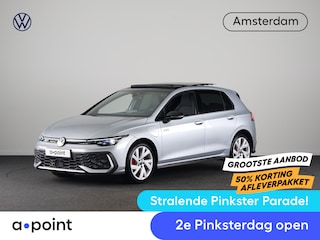 Volkswagen Golf 1.5 eHybrid GTE 272 pk Automaat (DSG) | Verlengde garantie | Navigatie | Panoramadak | Trekhaak (wegklapbaar) | Parkeersensoren (Park assist) | Achteruitrijcamera | Stoelverwarming |