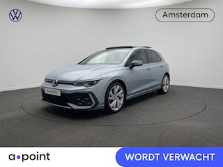 Volkswagen Golf 1.5 eHybrid GTE 272 pk Automaat (DSG) | Verlengde garantie | Navigatie | Panoramadak | Trekhaak (wegklapbaar) | Parkeersensoren (Park assist) | Achteruitrijcamera | Stoelverwarming |