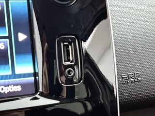 Renault Clio Estate 0.9 TCe Limited | WORDT VERWACHT | AIRCO | NAVIGATIE | APPLE CARPLAY | CRUISE CONTROL | KEYLESS ENTRY |