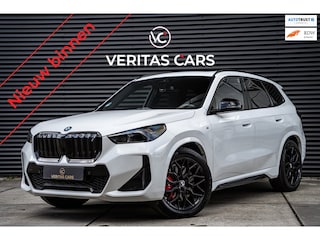 BMW iX1 XDrive30 67 kWh 306PK M Sport Pro |BTW|Pano|Camera|H&K|Iconic|Keyless|Full Led e.o.