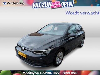 Volkswagen Golf 1.0 TSI Life Multimedia Trekhaak / Digital cockpit / PDC / App-connect / Apple carplay / LED verlichting / Navigatie