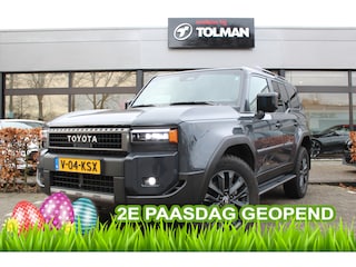 Toyota Land Cruiser 2.8 D-4D Standard Roof Window Van Professional 2e Paasdag open van 10:00 - 15:00 | NL-Auto | Trekhaak | Leder | Memory | Camera's | JBL | HUD | LED | Stoelverwarming/koeling