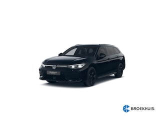 Volkswagen Passat Variant 1.5 eHybrid 272pk R-Line Edition | Panoramadak | Trekhaak | 18" | Leder | Achteruitrijcamera