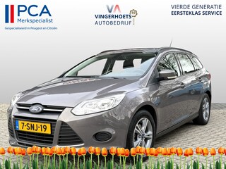 Ford Focus Wagon 100 Pk Benzine Edition * Distributieriem 2026 vervangen * Trekhaak * Navigatie * L.M. Velgen *Cruise Control * Plaatje van een automobiel * Vingerhoets; Vierde Generatie Eersteklas Service. Al meer dan 100 jaar een begrip in de Brabantse Kempen.