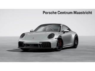 Porsche 911 Carrera 4 GTS