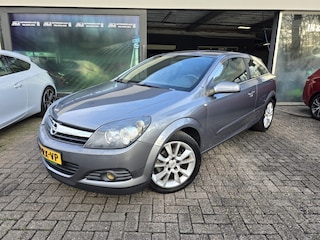 Opel Astra GTC 1.8 Cosmo | AUTOMAAT | 3E EIGENAAR|12 MND GARANTIE|NW APK|AIRCO|LMV