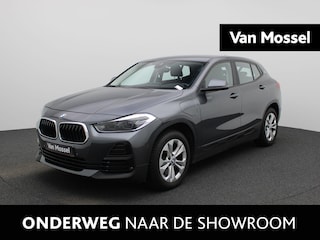 BMW X2 xDrive25e Executive | AUTOMAAT | ACHTERUITRIJCAMERA | NAVIGATIE | CLIMATE CONTROL | CRUISE CONTROL | ELEKTRISCHE KOFFERKLEP |