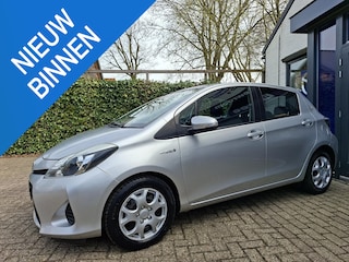 Toyota Yaris 1.5 Full Hybrid Aspiration Camera, Clima, Cruise