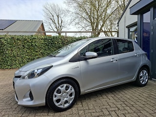 Toyota Yaris 1.5 Full Hybrid Aspiration Camera, Clima, Cruise